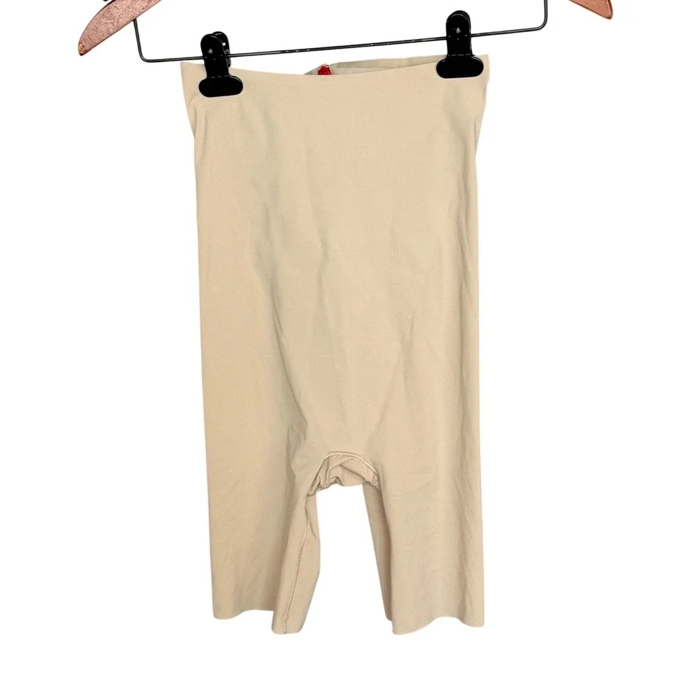 Spanx Higher Power Short High Waisted Shapewear‎ Mid Thigh Shaper Beige Medium
